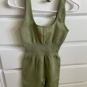 WeWoreWhat Green Bodysuit One Piece with Fitted Waist